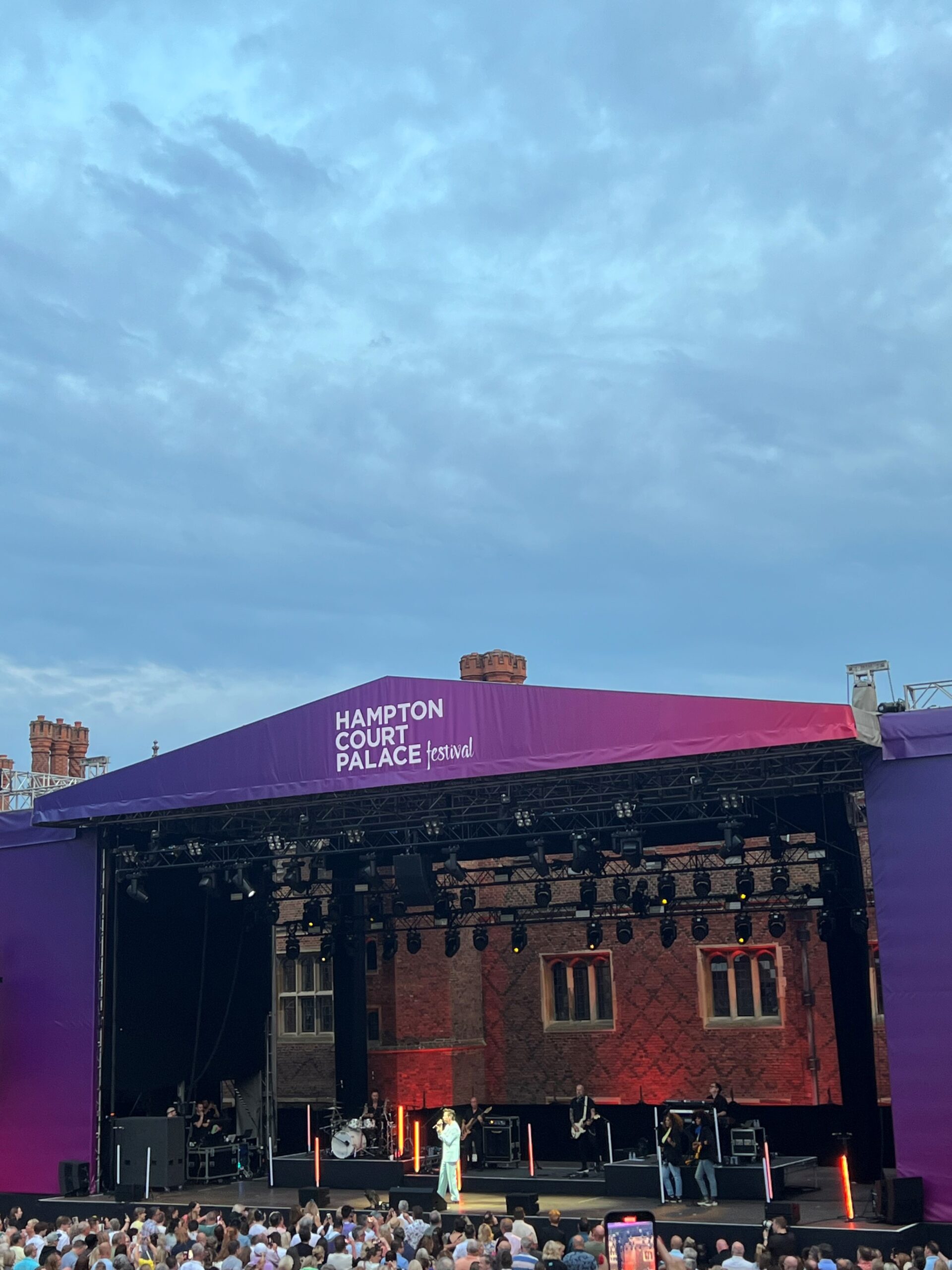 Rick Astley – Hampton Court Palace